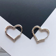 Load image into Gallery viewer, Heart Shaped Hoops