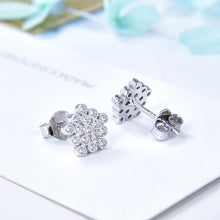 Load image into Gallery viewer, Snowflake Stud Earrings