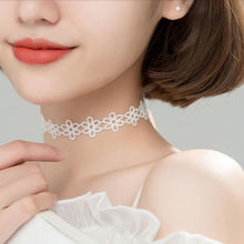 Load image into Gallery viewer, Maliha Earrings