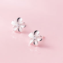 Load image into Gallery viewer, Frangipani Earrings