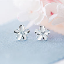 Load image into Gallery viewer, Frangipani Earrings