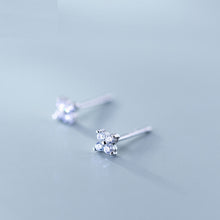 Load image into Gallery viewer, Silver Scintilla Earrings