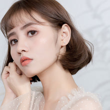 Load image into Gallery viewer, Gold Scintilla Earrings