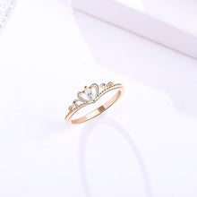 Load image into Gallery viewer, Champagne Gold Crown Princess Ring