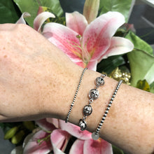 Load image into Gallery viewer, Shimmer Orbs Bracelet