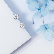 Load image into Gallery viewer, Little Paw Earrings