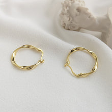 Load image into Gallery viewer, Dripping in Gold Hoops