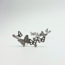 Load image into Gallery viewer, Flutter Away Studs