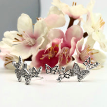 Load image into Gallery viewer, Flutter Away Studs