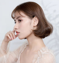 Load image into Gallery viewer, Gold Scintilla Earrings